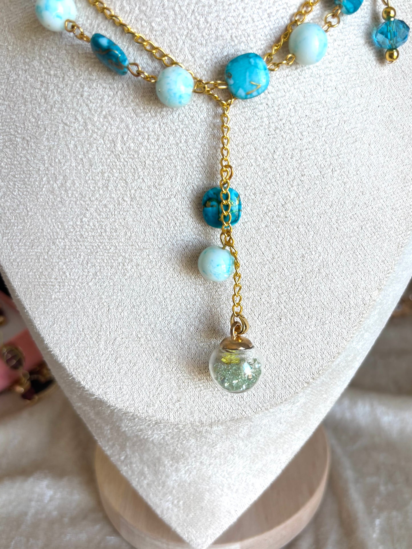 Collier long Perles bleues Sarya