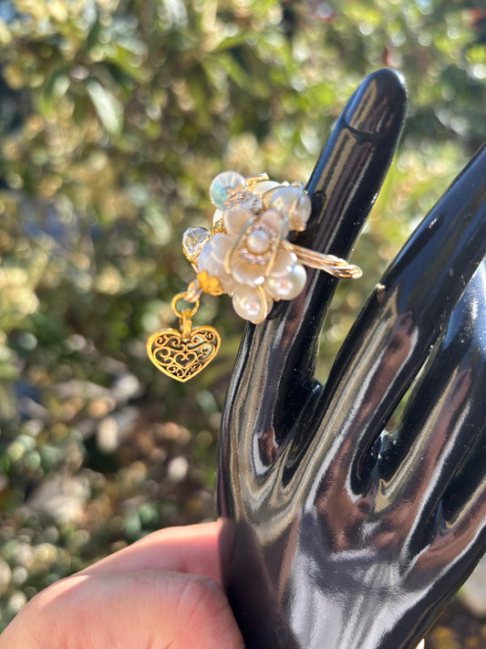 Bague Céleste, création F. Main.