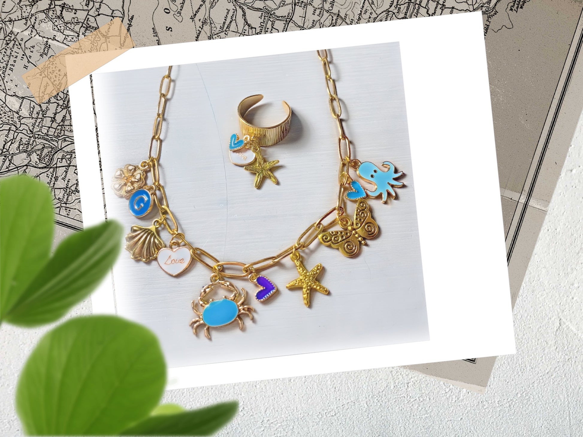 Collier breloque, bleu et doré, étoile de mer et bague assorti réglable