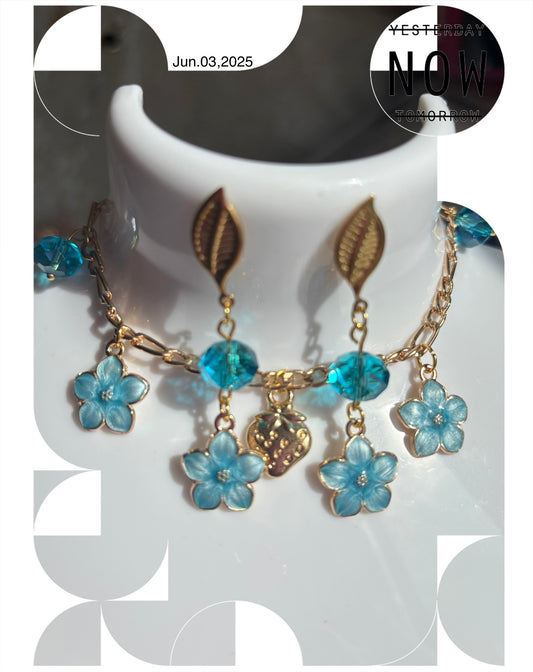 Bracelet avec fleurs bleues en émail et perles, bleu turquoise à facettes sur acier inoxydable