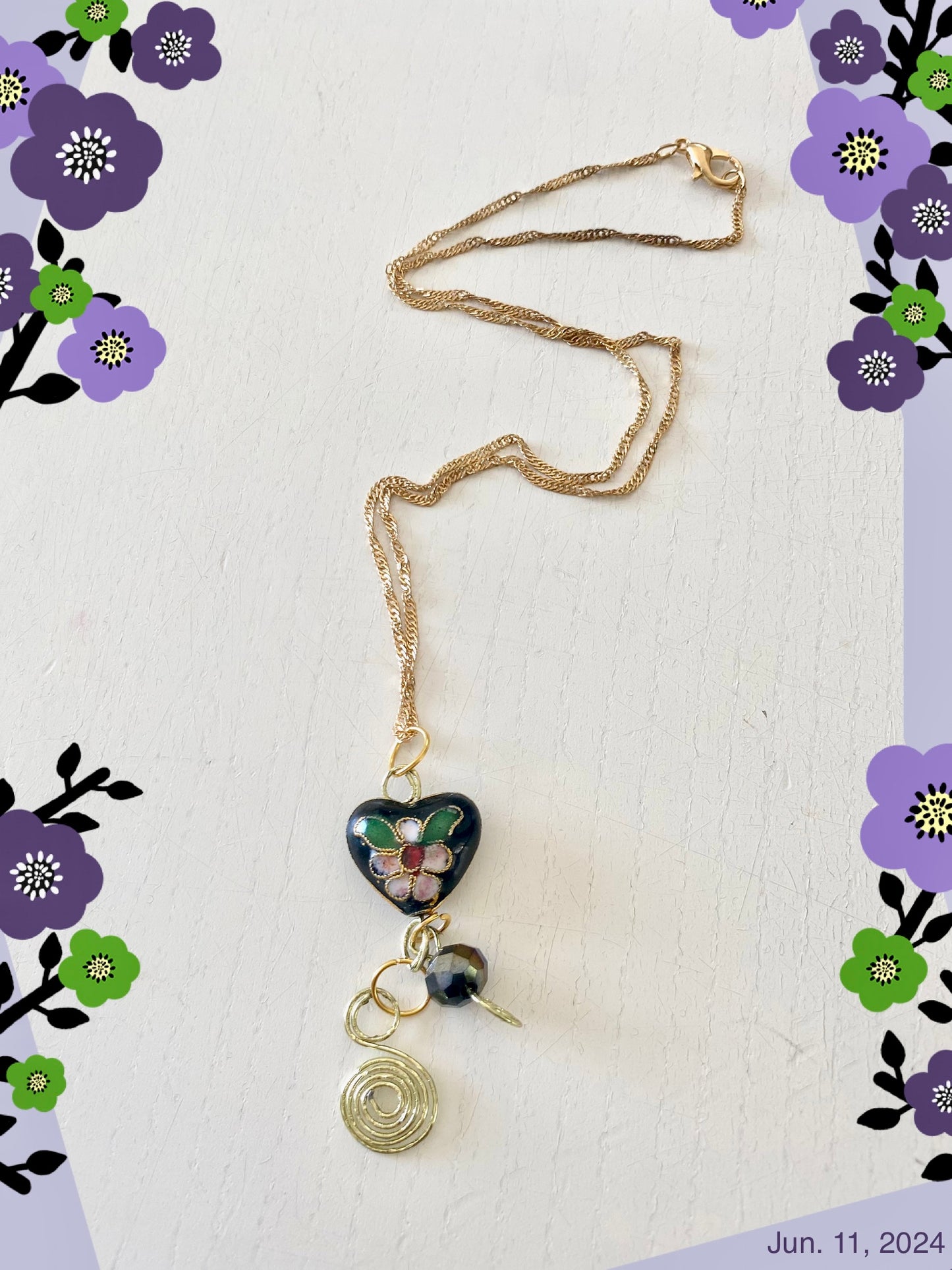 Collier LOVA